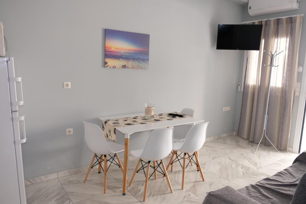 Bright & Comfy Apartments Near The Beach Cos Exterior foto
