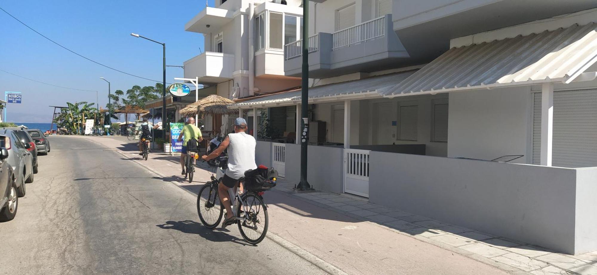 Bright & Comfy Apartments Near The Beach Cos Exterior foto